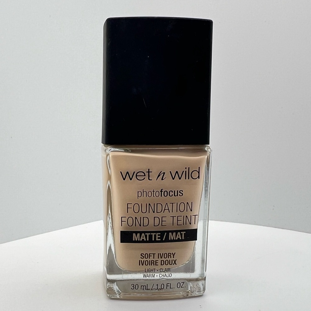 🦋$4 ~ Wet n Wild Photofocus Foundation ~ ‘Soft Ivory’ ~ Matte Finish ~ NEW